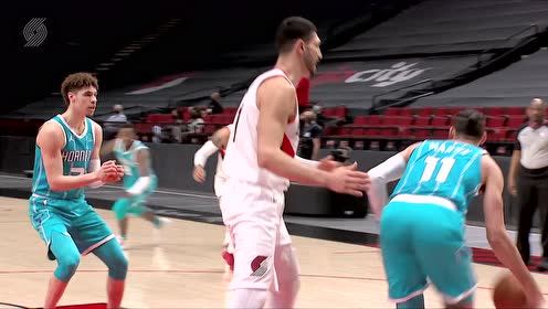 【NBA集錦】給新秀上上課！瓊斯劈頭蓋臉大帽三球
