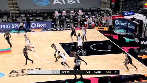 【NBA集錦】隱蔽的妙傳！歐文閑庭信步助攻布朗拋投得手