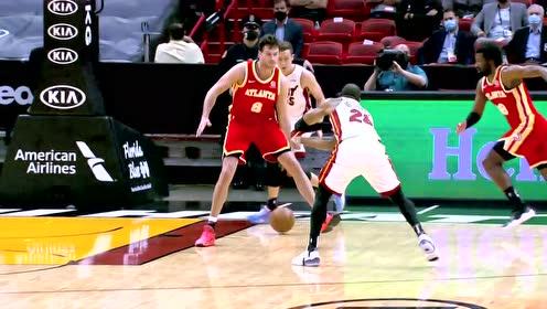 【NBA集錦】伊戈達(dá)拉穿檔擊地 鄧羅心領(lǐng)神會(huì)單手上籃