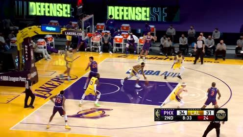 【NBA集錦】老夫聊發(fā)少年狂 詹姆斯天神下凡戰(zhàn)斧暴扣！