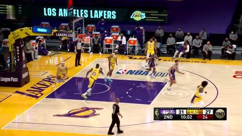 【NBA集錦】保羅行進間背后騷傳盡顯功力 助攻克勞德三分入網(wǎng)