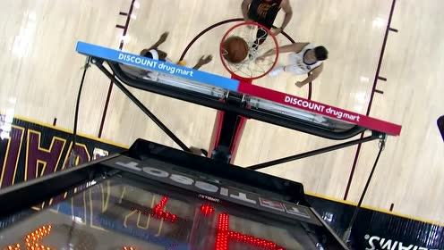 【NBA集錦】腳踩蓮花犀利突破 加蘭單打霍樂迪挑籃命中