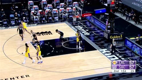 【NBA集錦】強(qiáng)勢轉(zhuǎn)身騰空而起 哈雷爾再次肆虐籃筐