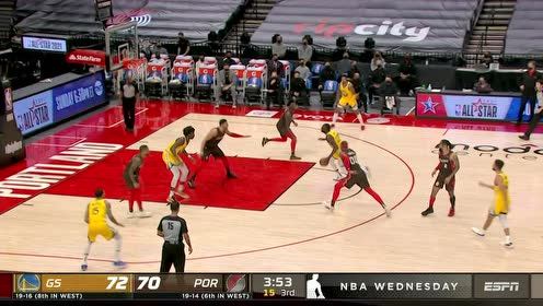【NBA集锦】勇士进攻枢纽！格林灵巧小抛投助攻怀斯曼挂扣