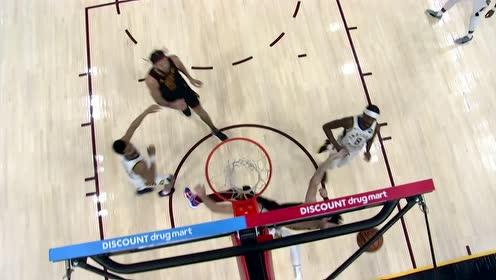 【NBA集錦】擎天架?？罩袛r截 薩博尼斯猿臂輕舒怒送火鍋套餐