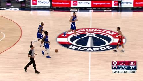 【NBA集錦】直殺內(nèi)線無視防守 比爾小拋投迎射祖巴茨