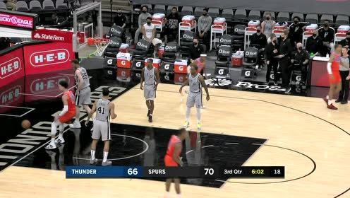 【NBA集锦】小将罗比飞身暴扣 玻尔特尔惨当背景板