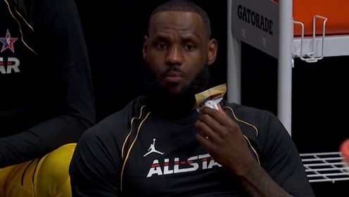 【NBA集錦】最大牌觀眾 詹姆斯場下愜意吃零食
