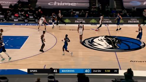 【NBA集锦】用眼神欺骗对手 沃克指东打西妙传珀尔特尔双手暴扣