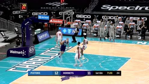 【NBA集锦】不设防就要付出代价 海沃德反击长传泽勒暴扣得手