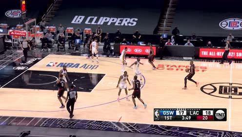 【NBA集锦】进攻行云流水 库里假动作骗过防守疾驰上篮丝滑流畅