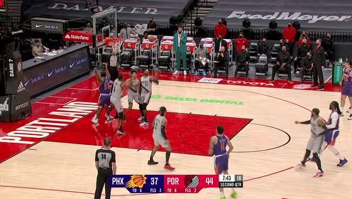 【NBA集錦】連續(xù)三分殺人誅心 西蒙斯特倫特輪番開炮轟炸籃筐