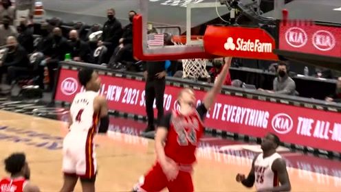 【NBA集錦】懷特虛晃一槍急停妙傳 馬爾卡寧接球抬手造成殺傷