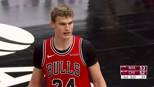 【NBA集錦】字典里沒有害怕倆字！巴特勒強(qiáng)殺內(nèi)線造犯規(guī)展現(xiàn)硬漢本色
