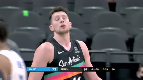 【NBA集锦】尤班克斯篮下强攻 面对班巴打成2+1