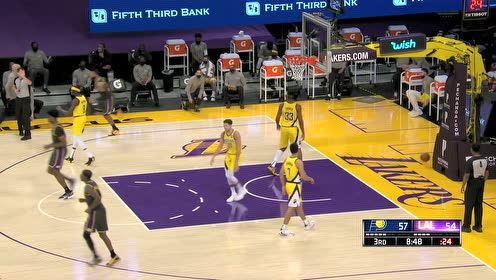 【NBA集錦】詹姆斯外線極限三分應(yīng)聲飚中 莫里斯妙傳瓊斯雙手暴扣