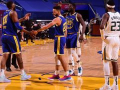 NBA常规赛：三节战罢，勇士以95-86领先爵士9分