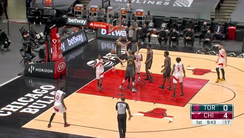 【NBA集錦】白馬銀槍殺入內(nèi)線 馬爾卡寧碾壓雙人防守上籃建功