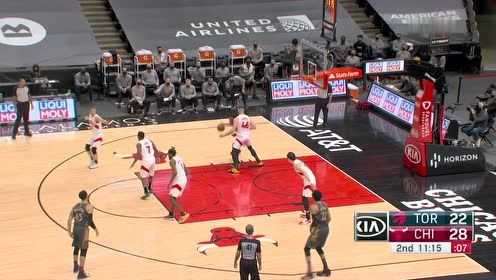 【NBA集錦】背打撤步行云流水 卡特單打貝恩斯中投穿網(wǎng)