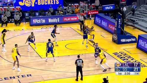 【NBA集錦】球一脫手就知有沒有 庫(kù)里急停三分姿勢(shì)帥氣