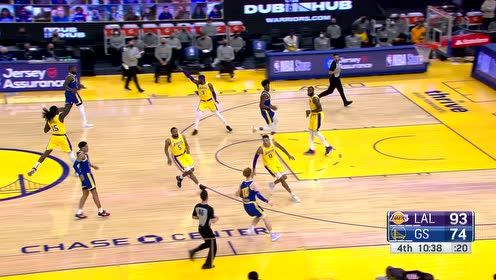 【NBA集錦】塔克急停贈(zèng)予玫瑰 庫(kù)茲馬行進(jìn)間滑翔空接暴扣一鼓作氣