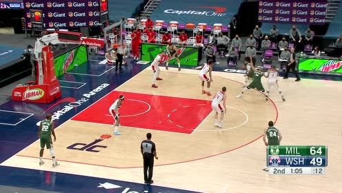 【NBA集锦】字母哥鹰击长空空接暴扣 威少追身三分一箭穿心