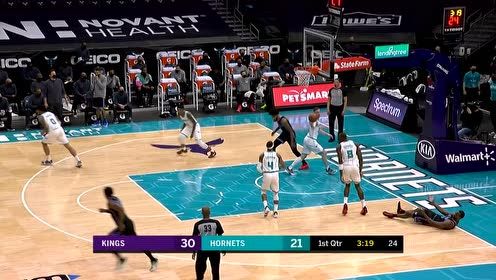 【NBA集錦】哈利伯頓單掌扇飛蒙克上籃 巴恩斯籃下夢幻腳步眼花繚亂