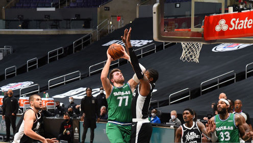 【NBA集锦】快船vs独行侠前瞻 快船上一场惨败鹈鹕本场能否复苏?