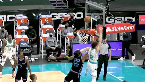 【NBA集錦】三球突破上籃秀到頭皮發(fā)麻 高打板命中還要加罰