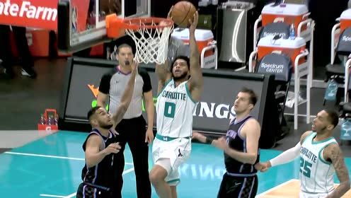 【NBA集錦】布里奇斯沖進(jìn)國王禁區(qū) 高高躍起將球砸進(jìn)籃筐