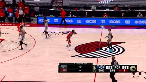 【NBA集锦】击地妙传撕裂防线 球哥连线海耶斯滑翔战斧劈扣