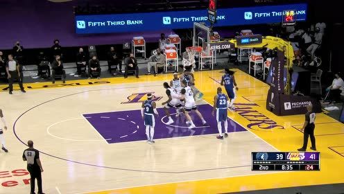 【NBA集錦】愛德華茲野馬分鬃硬闖龍?zhí)?只身上籃盡顯從容