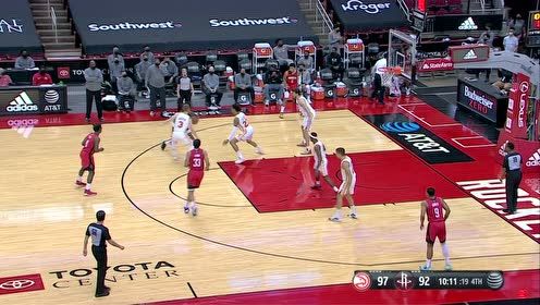 【NBA集锦】螳螂捕蝉黄雀在后 小马丁旱地拔葱摁帽对手