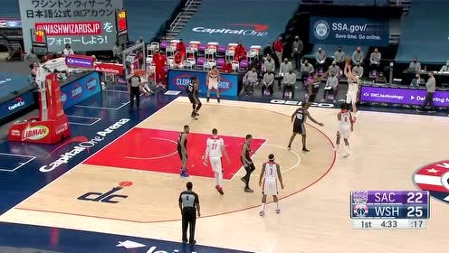 【NBA集锦】贝尔坦斯张手三分不中 莱恩摘球补篮打成2+1
