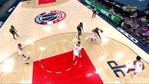 【NBA集锦】油门一踩突的就是你 福克斯突破马修斯打成2+1