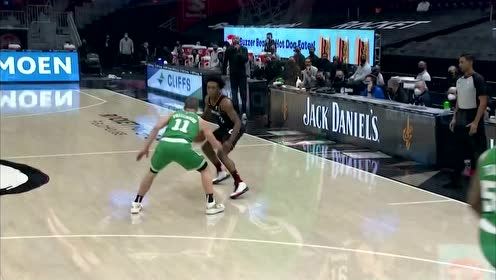 【NBA集錦】威廉姆斯高位策應(yīng)送妙傳 塔圖姆霸王舉鼎雙手虐筐