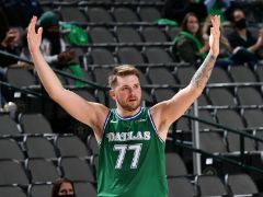 NBA前瞻:独行侠VS开拓者,东契奇大战利拉德,西部顶级后卫的对决
