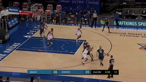 【NBA集锦】小英雄勇闯虎穴 巴雷特过人起跳轻松反击