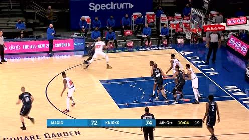 【NBA集锦】巴雷特子弹不长眼想小打大来段表演 却被班巴盖的劈头盖脸