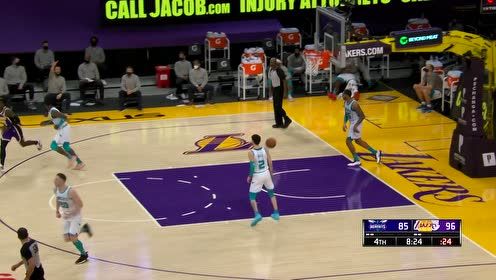 【NBA集锦】詹姆斯背身导演攻击波 施罗德跟上黄蜂挡不住