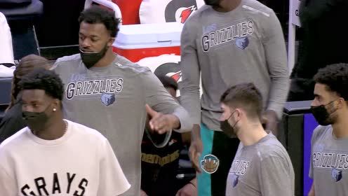 【NBA集錦】烏布雷漫不經(jīng)心遭搶斷 莫蘭特反擊雙臂滑翔有點(diǎn)帥