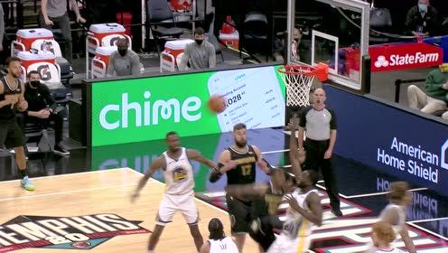 【NBA集錦】年輕人就是豪橫！莫蘭特起飛隔扣2人險(xiǎn)些成功