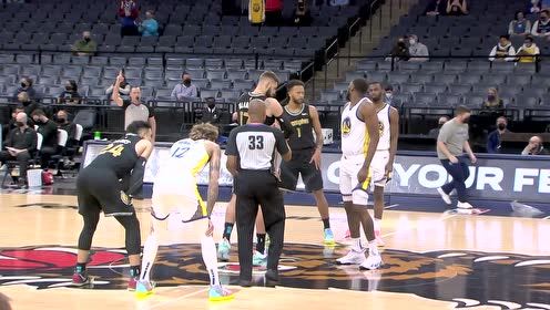 【NBA集錦】勇士狀態(tài)真不錯(cuò) 組合拳打出5-0開(kāi)局