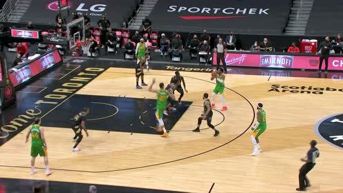 【NBA集錦】手感真的好！范弗利特戲耍戈貝爾指尖挑籃穩(wěn)穩(wěn)命中