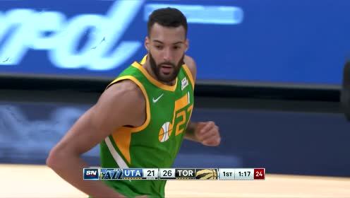 【NBA集錦】扔得不好也沒關(guān)系 康利超難空接連線戈貝爾單臂劈扣