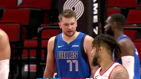 【NBA集锦】只需要一点点空间 利拉德就能给你贡献一个精妙的急停跳投
