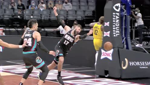 【NBA集锦】螳螂捕蝉黄雀在后 瓦兰齐头并进追身血帽粉碎乌布雷