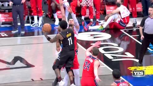 【NBA集锦】助攻也可以杀死比赛 欧文华丽突破低调妙传