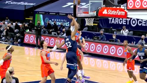 【NBA集锦】布朗盖的唐斯找不着北！钉板大帽+快攻暴扣森林狼竟无人退防