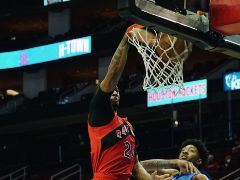 NBA常规赛：首节结束，猛龙以28-27领先火箭1分